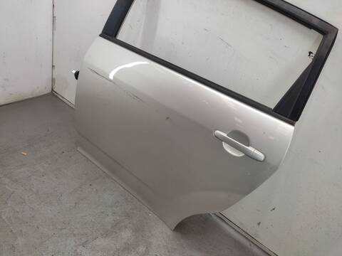 Foto 2ª: Puerta Trasera Izquierda Toyota Corolla 1.8 ZNR11_) 129CV 95KW [1ZZ-FE] (2004)
