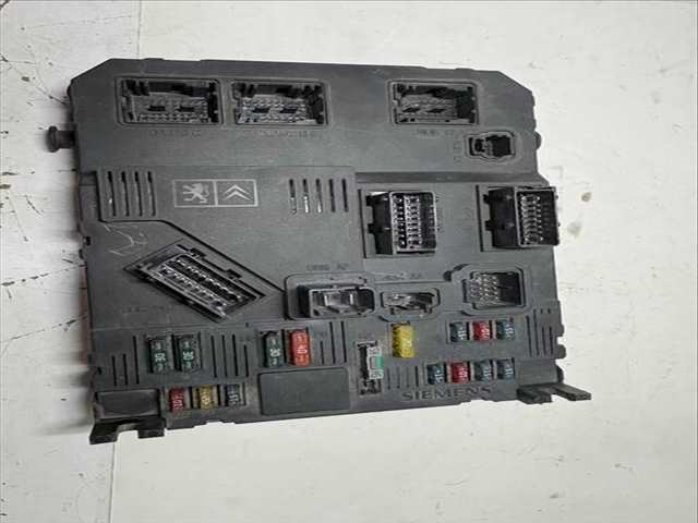 Caja Reles Fusibles Citroen C3 VERSION INDEFINIDA