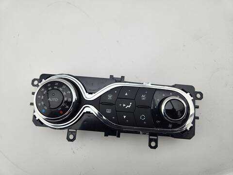 Foto 4ª: Mando Calefacción A. A. Renault Captur DYNAMIQUE 120CV 88KW [H5FD4] (2014)