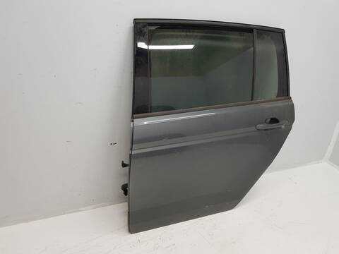 Foto 3ª: Puerta Trasera Izquierda Volkswagen Touran ADVANCE BMT (2015)