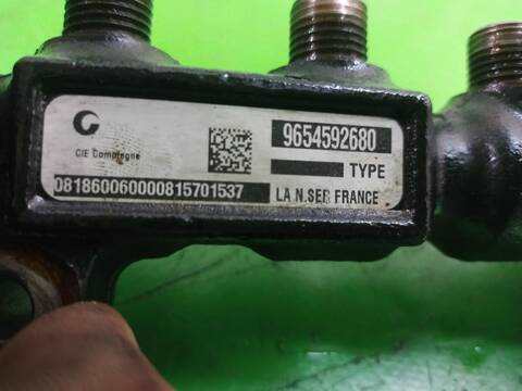 Foto 3ª: Rampa Inyectora Citroen C4 EXCLUSIVE AUT. 109CV [9HZDV6TED4] (2006)