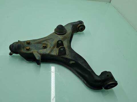 Foto 3ª: Brazo Suspension Delantero Derecho Mitsubishi L200 INFORM DOPPELKABINE 4WD 136CV 100KW [4D56] (2015)