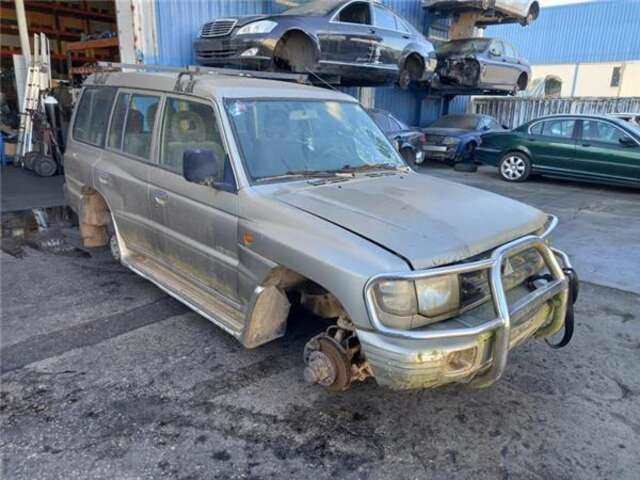 Faro Derecho Mitsubishi Galloper 2.5 D