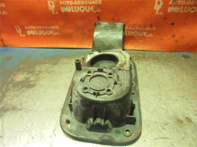 Foto 3ª: Tapa Exterior Combustible Renault Scenic 1.9 AUTHENTIQUE [1.9 LTR. - 81 KW DCI DIESEL FAP CAT] (JM)(2003-_) [F9QE804]
