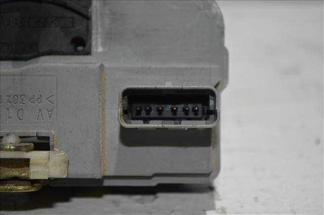 Foto 4ª: Cerradura Puerta Delantera Derecha Peugeot Partner 2.0 HDI 1996-2002 [RHY] (2002)
