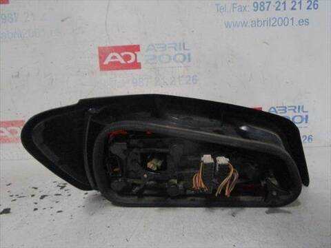 Foto 2ª: Piloto Trasero Derecho Peugeot 306 1.9 SRDT 90CV 66KW [D-D8A] (1996)