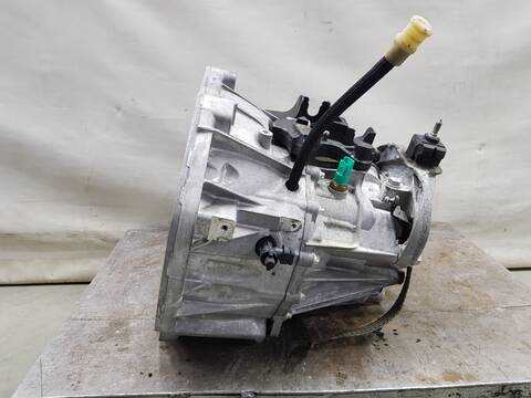 Foto 3ª: Caja Cambios Renault Trafic L1H1 29T (2014)