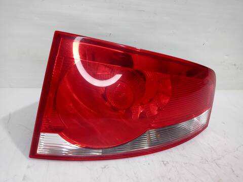 Foto 3ª: Piloto Trasero Derecho Seat Altea FAMILY 105CV 77KW [BXE] (2008)