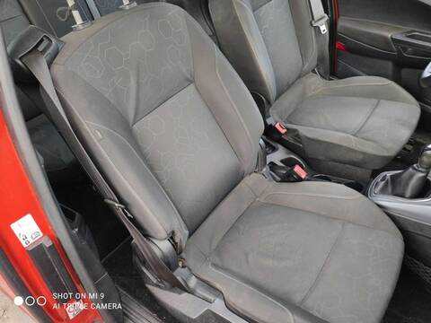 Foto 2ª: Asiento Delantero Derecho Ford B Max TREND 101CV 74KW (2012)