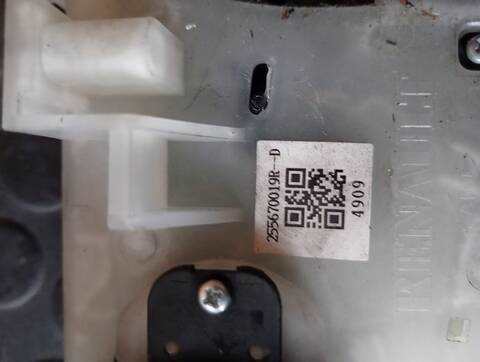 Foto 2ª: Mando Multifuncion Renault Megane BOSE EDITION 131CV (2008)