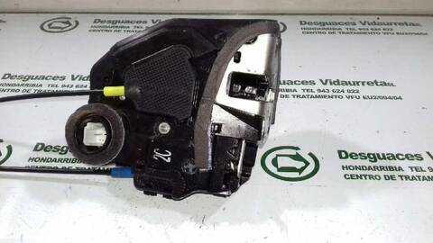 Cerradura Puerta Trasera Derecha Toyota Auris 2.2 D-CAT 177CV 130KW