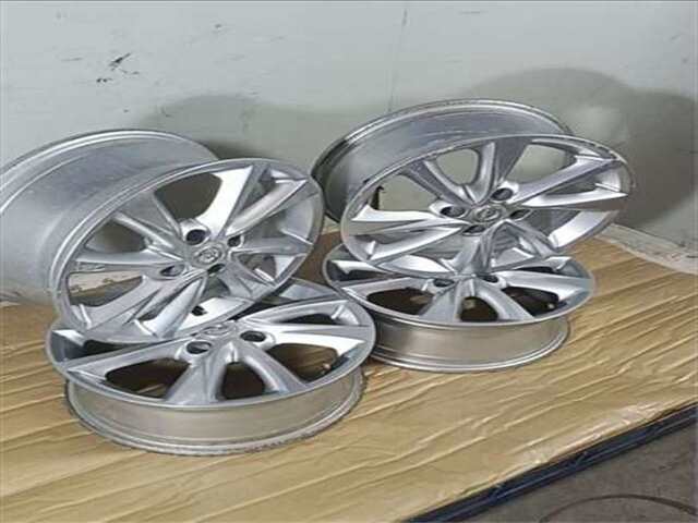 Foto 3ª: Juego LLantas Opel Corsa 1.2 40 ANIVERSARIO [1.2 LTR. - 74 KW]