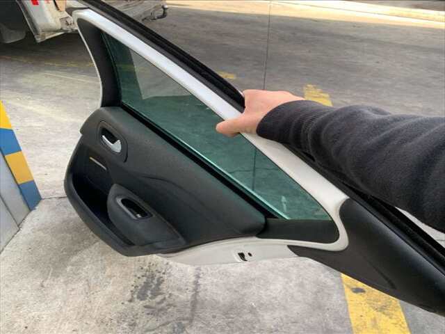 Foto 2ª: Puerta Trasera Derecha Citroen DS4 1.2 TURBO130CV [HN02] (2015)