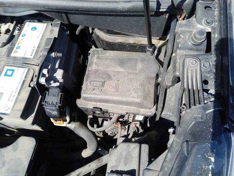 Foto 3ª: Caja Reles Fusibles Opel Crossland DESIGN LINE 102CV 75KW [DV5RD OPT. YH01] (2019)
