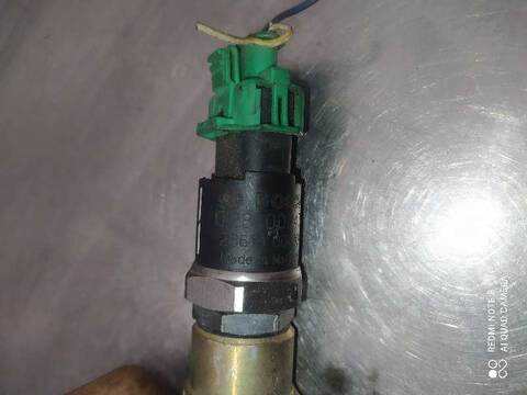 Foto 2ª: Rampa Inyectora Bmw Serie 5 518 530D EXCLUSIVE BERLINA 193CV 142KW [D-30 6D 1D] (2001)