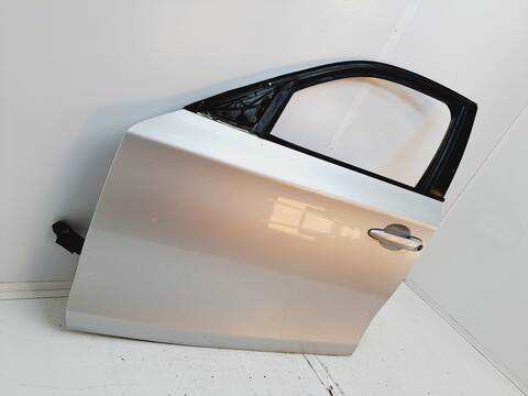 Foto 2ª: Puerta Delantera Izquierda Bmw Serie 1 114 118D BERLINA 143CV 105KW [N47D20A] (2008)