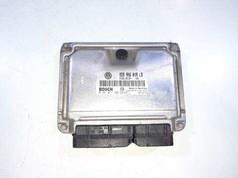 Centralita Motor ECU Volkswagen Polo 1.9 TDI 101CV 74KW