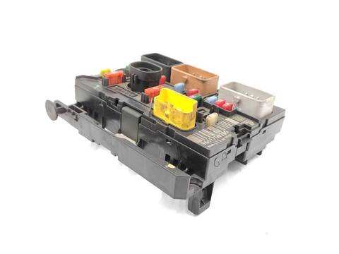 Foto 2ª: Caja Reles Fusibles Peugeot 307 1.6 HDI 110 109CV 80KW [9HZ] (2006)