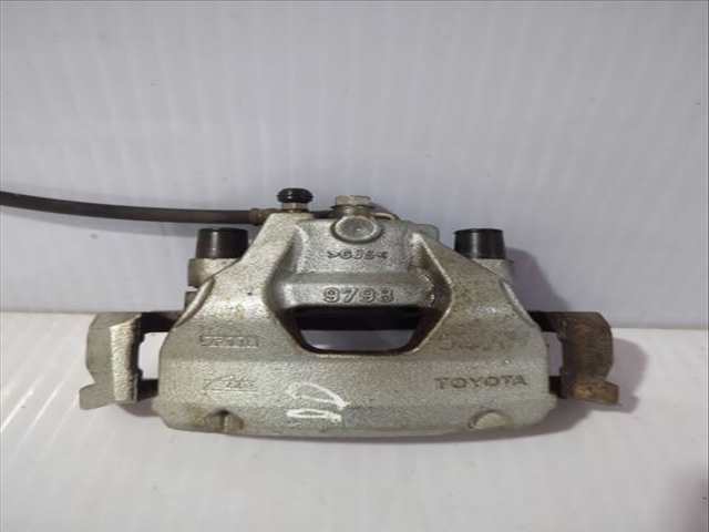 Foto 2ª: Pinza Freno Delantera Derecho Toyota Yaris 1.5 HYBRID MXPH11) 92CV 68KW [M15A-FXE] (2020)
