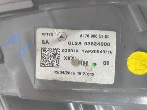 Foto 3ª: Piloto Trasero Derecho Mercedes Clase A 140 A 200 CDI 176.008) (2014)