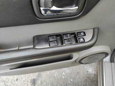 Botonera Elevalunas Nissan X-Trail YD22 T30)