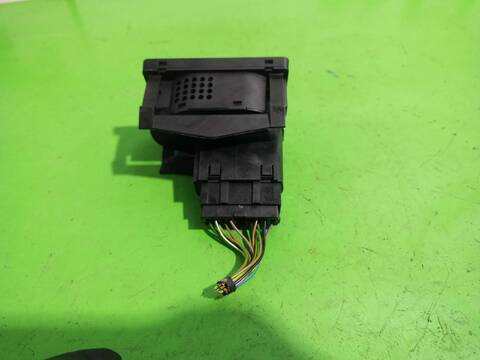 Foto 3ª: Mando Luces Ford Fiesta AMBIENTE 68CV (2001)