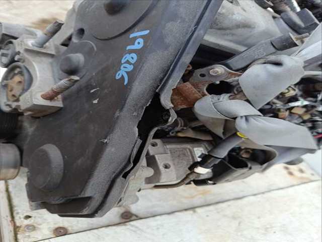 Foto 3ª: Motor Completo Ford Focus AMBIENTE BERLINA 100CV 74KW [FFDA] (2004)