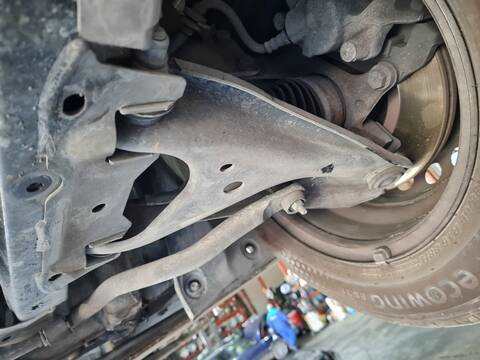 Brazo Suspension Delantero Izquierdo Renault Express ADVANCE 95CV 70KW