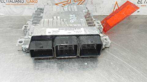 Foto 1ª: Centralita Motor ECU Ford Focus TITANIUM 116CV 85KW [T1DA] (2014)