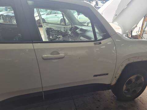 Puerta Delantera Derecha Jeep Renegade LONGITUDE 4WD 120CV 88KW