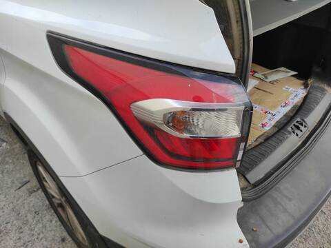 Piloto Trasero Izquierdo Ford Kuga M8MD