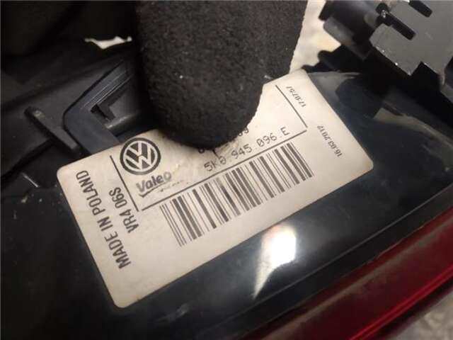 Foto 3ª: Piloto Trasero Derecho Volkswagen Golf 1.6 ADVANCE [1.6 LTR. - 77 KW TDI DPF]
