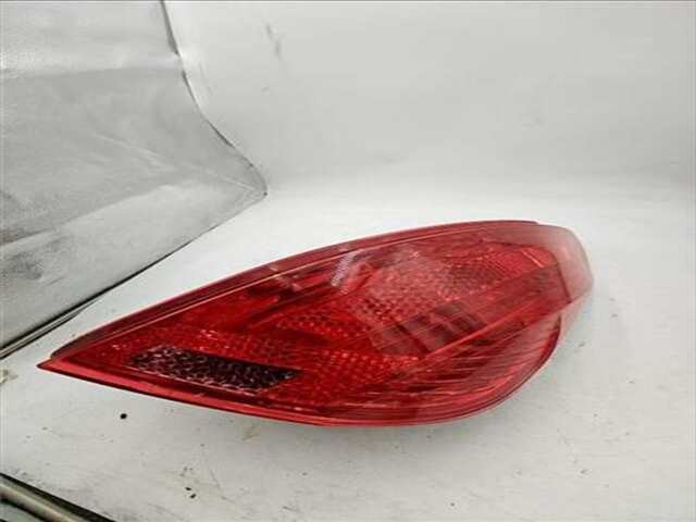 Foto 3ª: Piloto Trasero Derecho Peugeot 308 1.6 SPORT [1.6 LTR. - 80 KW HDI FAP CAT (9HZ - DV6TED4)] [9HZ / DV6TED4]