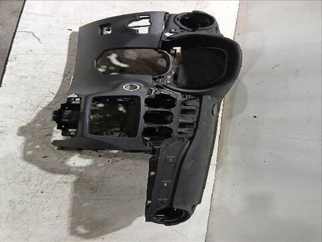 Foto 2ª: Salpicadero Mercedes Clase B 150 B 180 CDI - D 246.212) 109CV [OM 607.951 (K9K)] (2011)