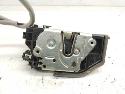 Foto 3ª: Cerradura Puerta Delantera Derecha Bmw Serie 1 114 118D BERLINA 143CV 105KW [N47D20A] (2008)