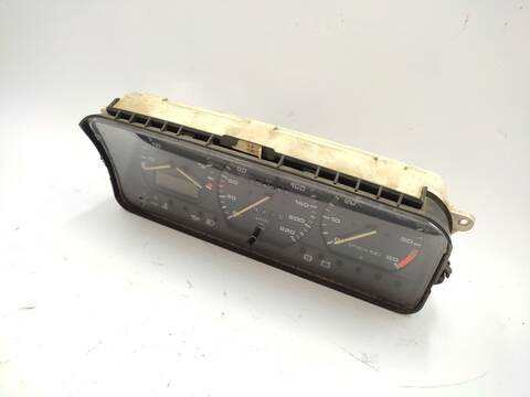 Foto 2ª: Cuadro de Instrumentos Volkswagen Transporter 2.5 SYNCRO 110CV 81KW FURGONETA [AAF] (1992)
