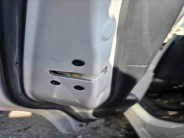 Cerradura Puerta Trasera Izquierda Mazda 2 ZENITH 116CV 85KW