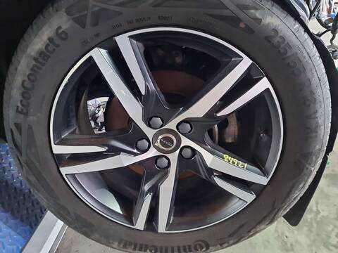 LLanta Chapa Volvo XC 40 T3 163CV 120KW
