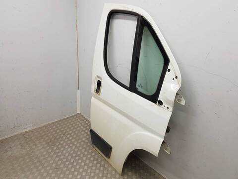 Foto 2ª: Puerta Delantera Derecha Citroen Jumper 33 L2H1 BLUEHDI 140 (2006)