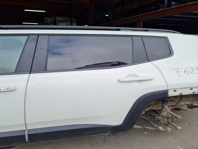Foto 2ª: Puerta Trasera Izquierda Jeep Renegade LIMITED 4X4 170CV 125KW [55283099] (2019)