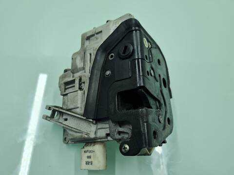 Foto 3ª: Cerradura Puerta Trasera Derecha Audi A4 2.0 TDI AVANT 140CV 103KW [BLB] (2006)