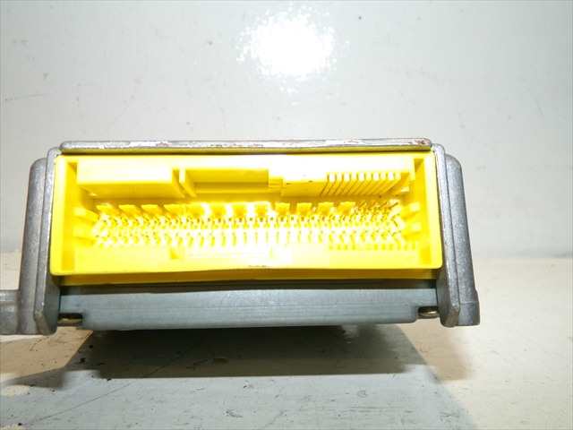 Foto 3ª: Centralita Airbag Audi A4 2.5 TDI RANCHERA,2000-2004 [BAU] (2004)