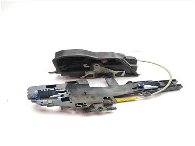 Foto 3ª: Cerradura Puerta Delantera Derecha Bmw Serie 1 114 120 D 163CV (2003)