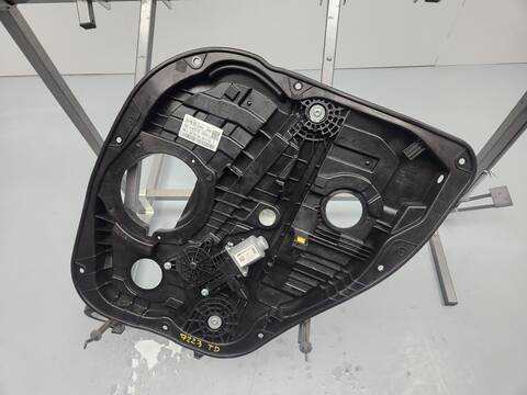 Elevalunas Manual Trasero Derecho Hyundai i30 KLASS LR 119CV 88KW