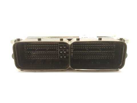 Foto 3ª: Centralita Motor ECU Audi A4 30 TDI MILD HYBRID AVANT 136CV 100KW [DTNB] (2024)