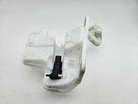 Foto 2ª: Deposito Limpiaparabrisas Volkswagen Tiguan 2.0 TDI 150CV 110KW [DTSB] (2023)