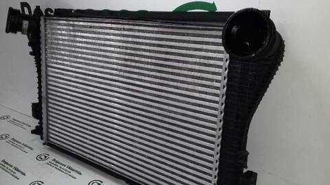 Foto 2ª: Intercooler Volkswagen Passat TRENDLINE BERLINA 140CV 103KW [BKP] (2005)