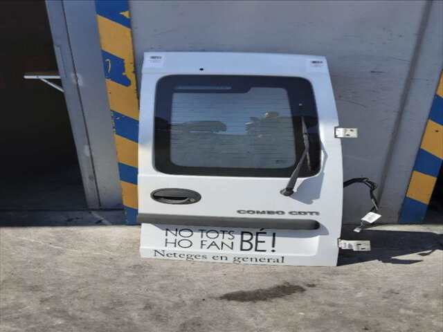 Foto 1ª: Puerta Trasera Derecha Opel Combo 1.3 CDTI [Z13DT] (2005)