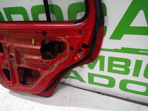 Foto 3ª: Puerta Trasera Derecha Nissan Micra BASICO 54CV [CG10DE] (1998)