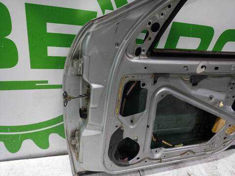 Foto 3ª: Puerta Delantera Derecha Citroen Xsara 1.9 D SX 68CV [DJYXUD9A] (1997)